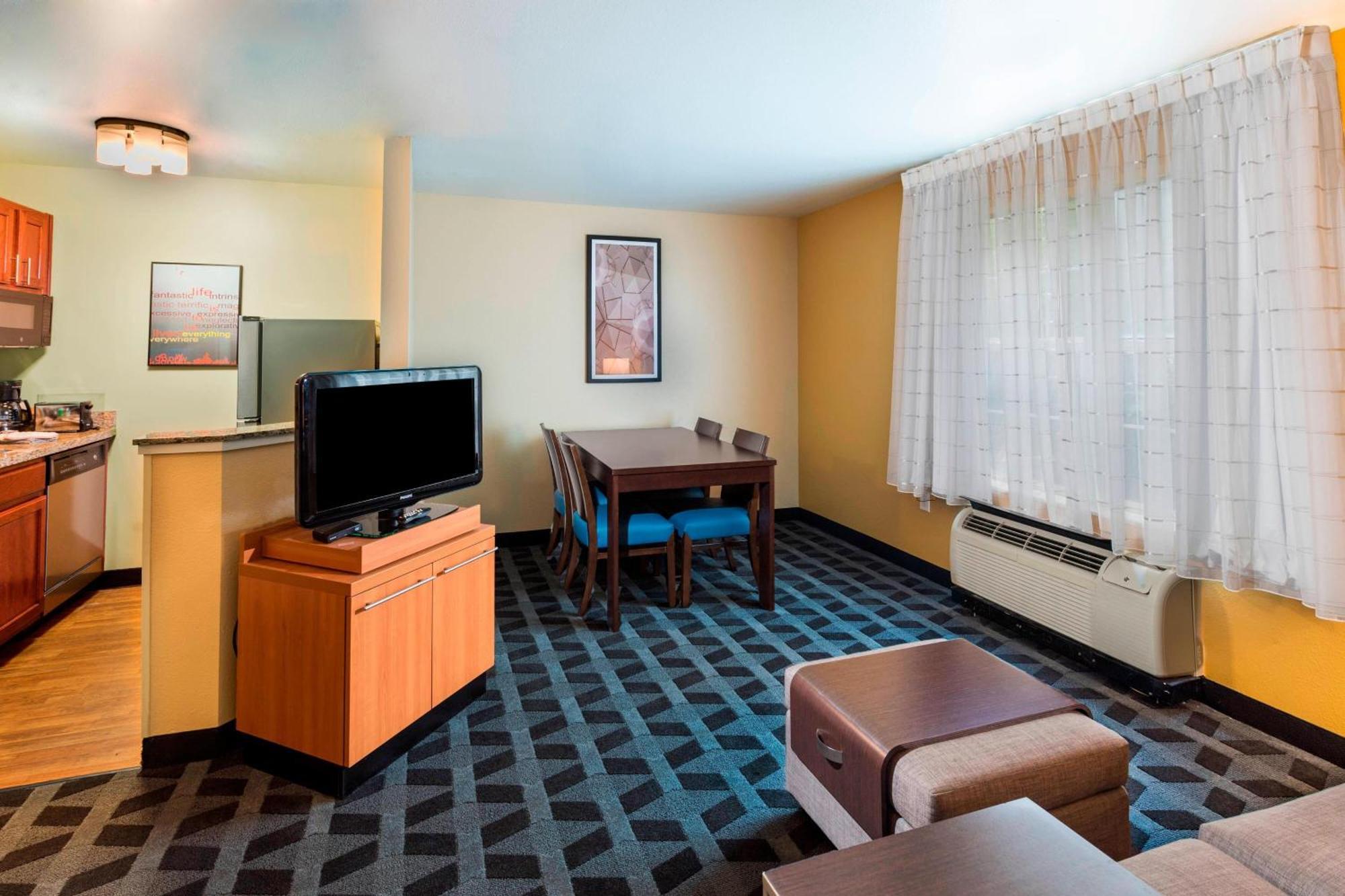 Towneplace Suites By Marriott Atlanta Kennesaw Esterno foto